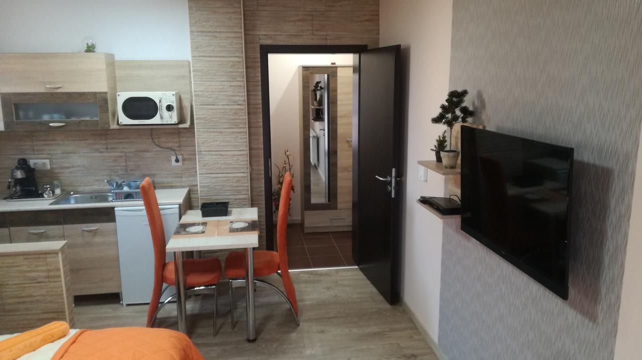 Keri Vendeghaz Apartment Mosonmagyarovar Ngoại thất bức ảnh