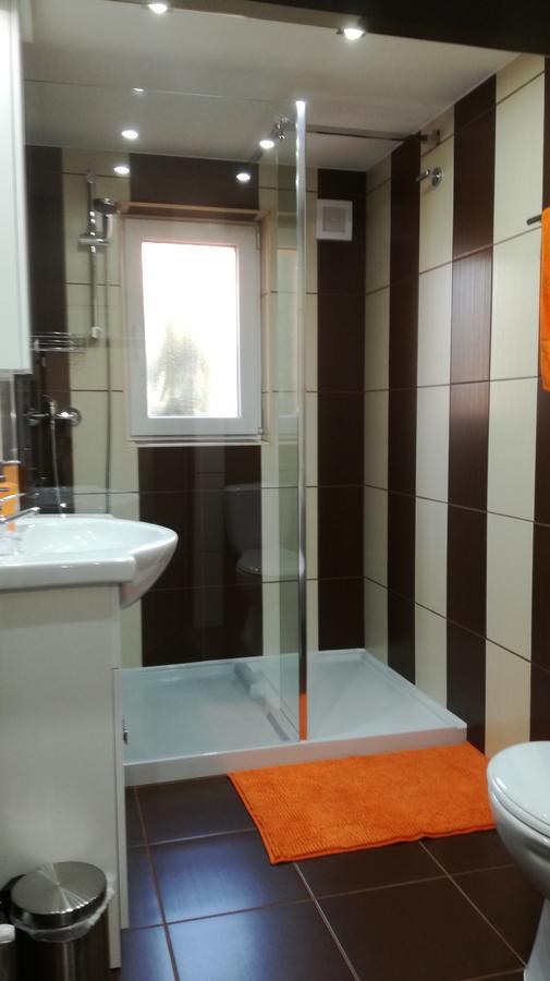 Keri Vendeghaz Apartment Mosonmagyarovar Ngoại thất bức ảnh